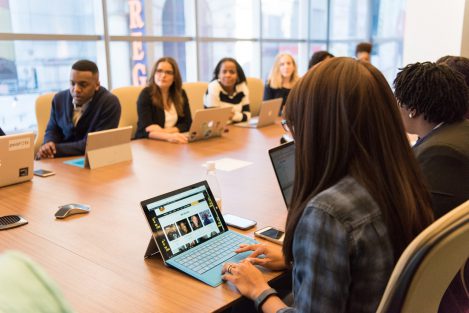 Escritórios privativos nos coworkings: como operá-los em alta performance