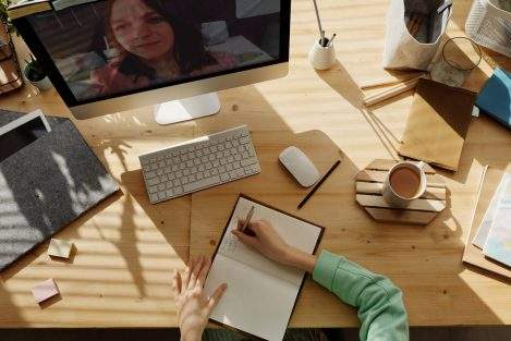 Trabalho Híbrido: O que é e seu papel no Futuro do Trabalho
