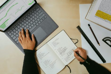 3 dicas apoiadas pela ciência para criar mudanças em sua vida, segundo uma renomada cientista comportamental