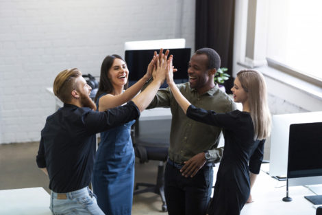 Felicidade no trabalho: entenda por que ter colaboradores felizes é bom para os negócios