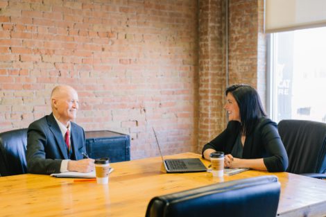 O que é reunião 1:1 (one-on-one) + checklist rápido para colocar em prática